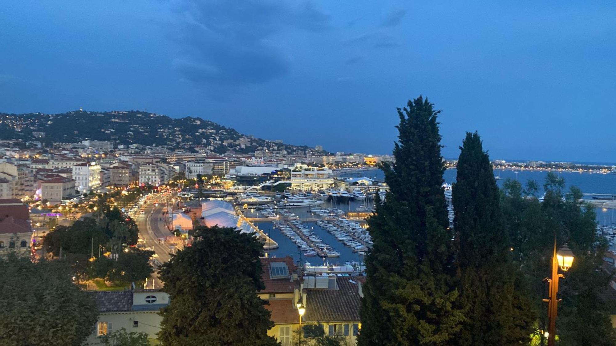 Magnifique Californie Parking Cannes